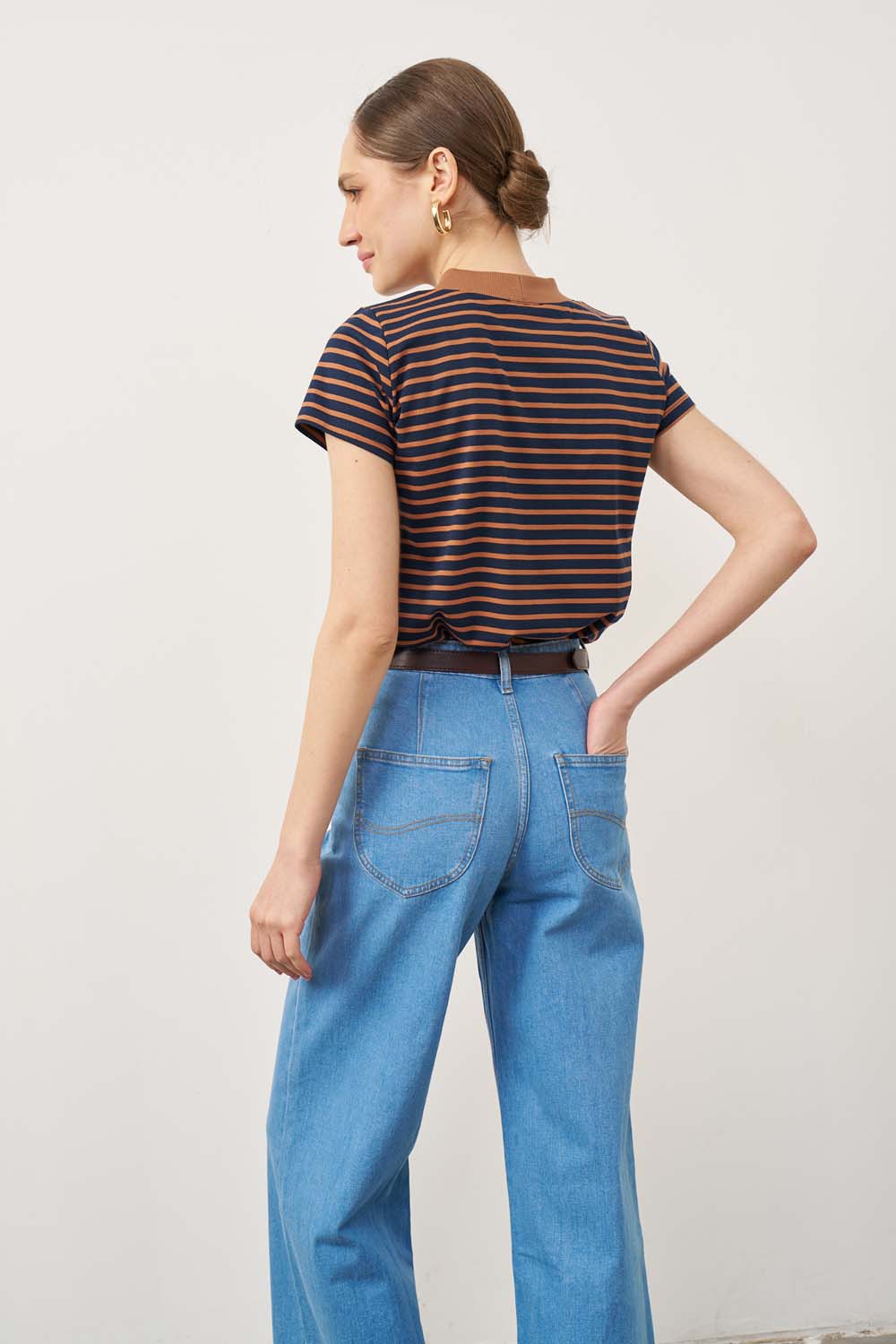 Brown striped t-shirt