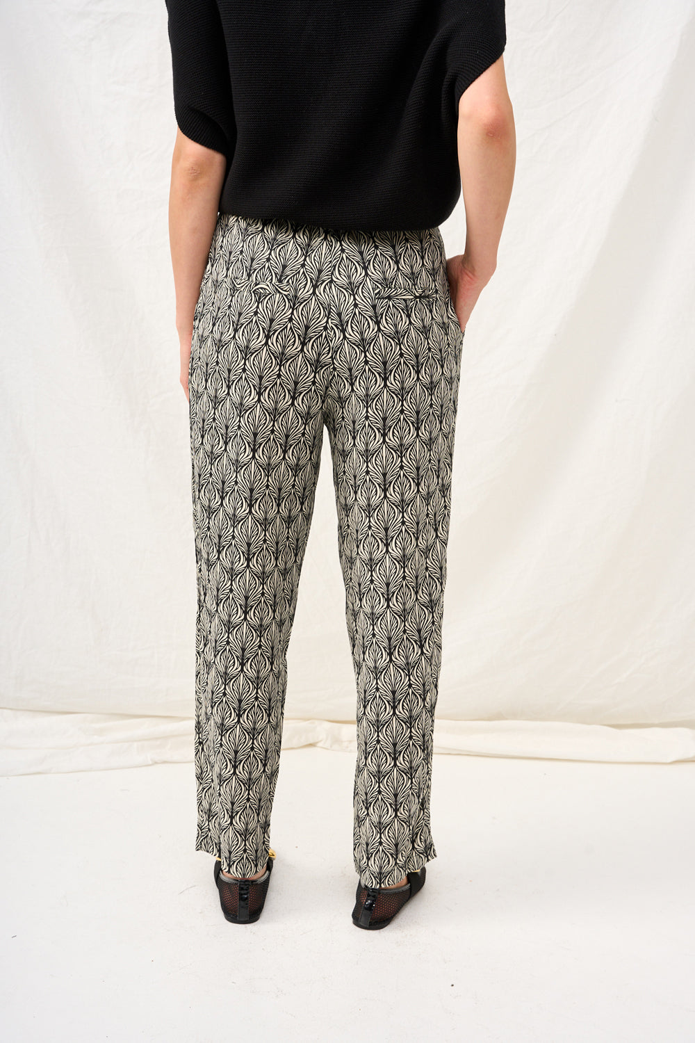 Yvonne pants in black and white print