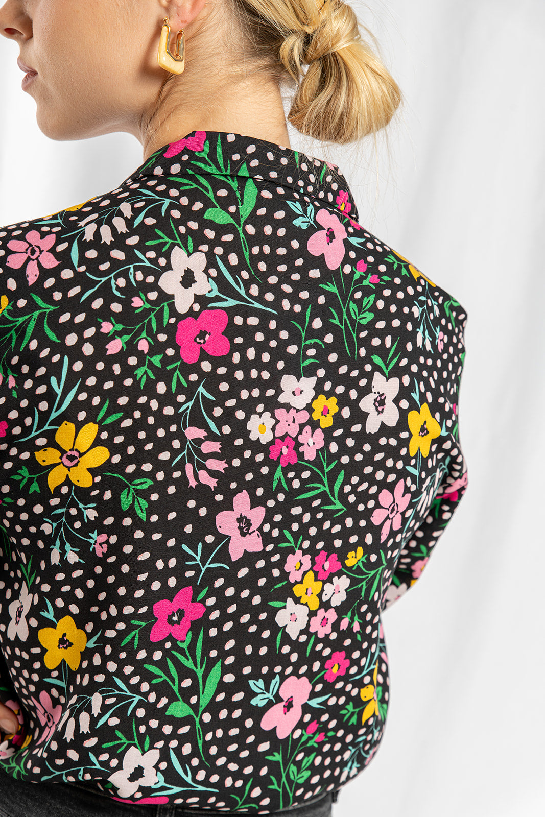 Molly gray floral print shirt 