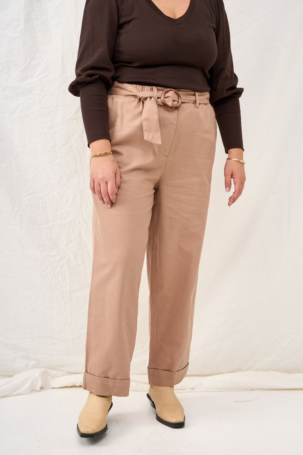 Stone-colored linen Yves pants