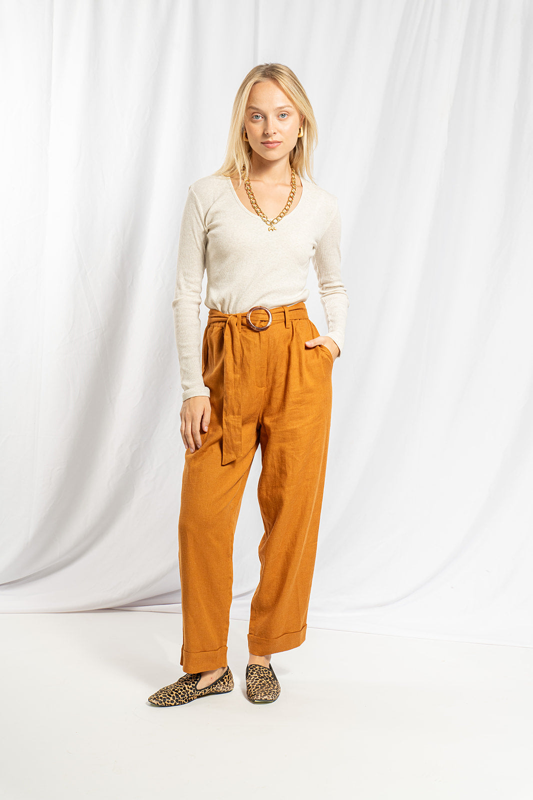 Eve linen pants in clear color