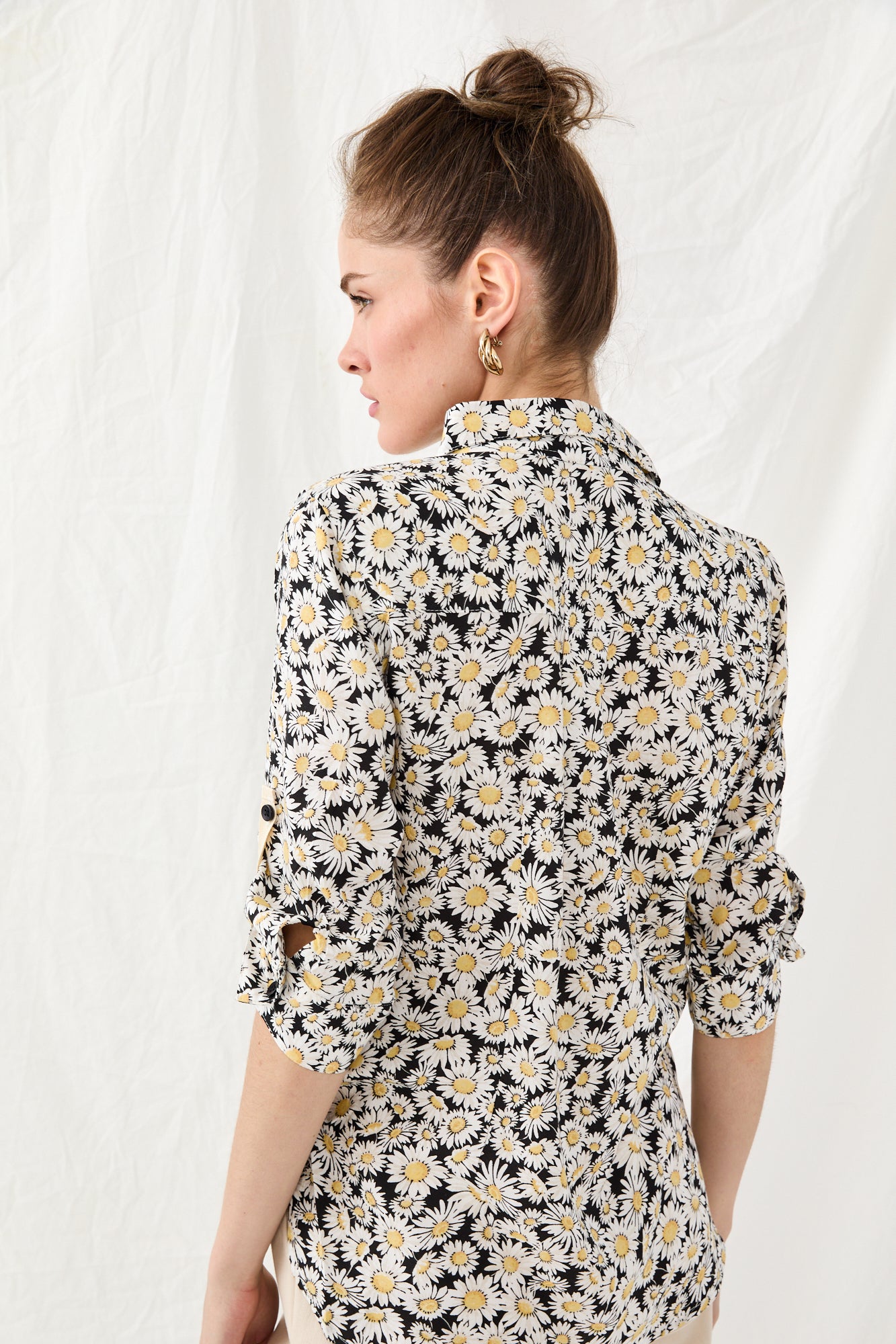 Foxy chrysanthemum print shirt