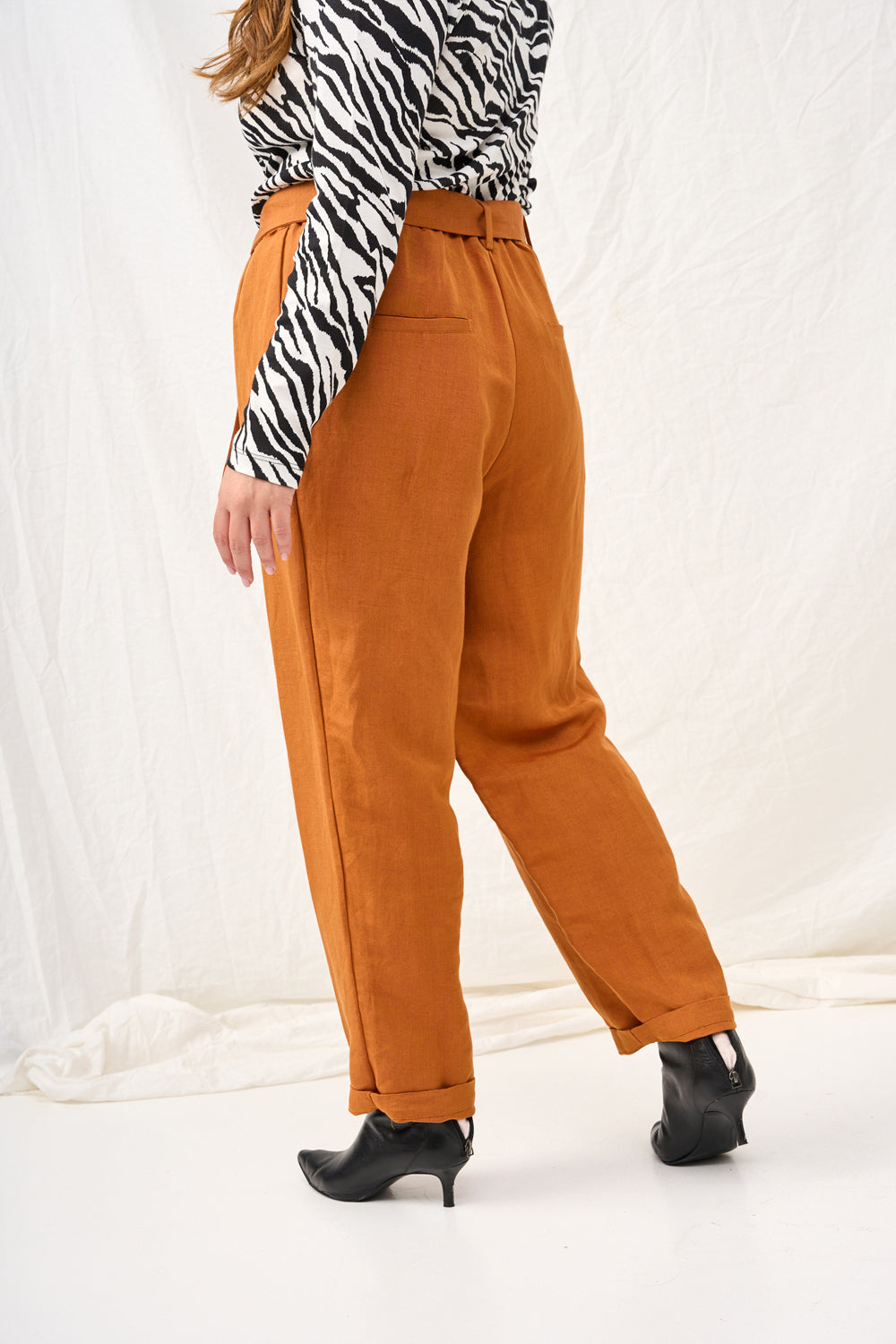 Yvonne black linen pants