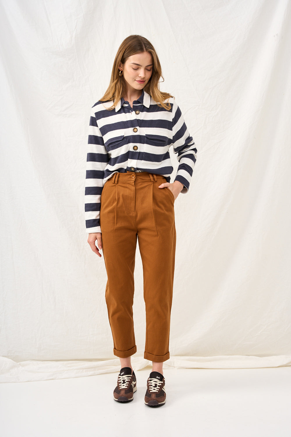 Giovana pants in navy color