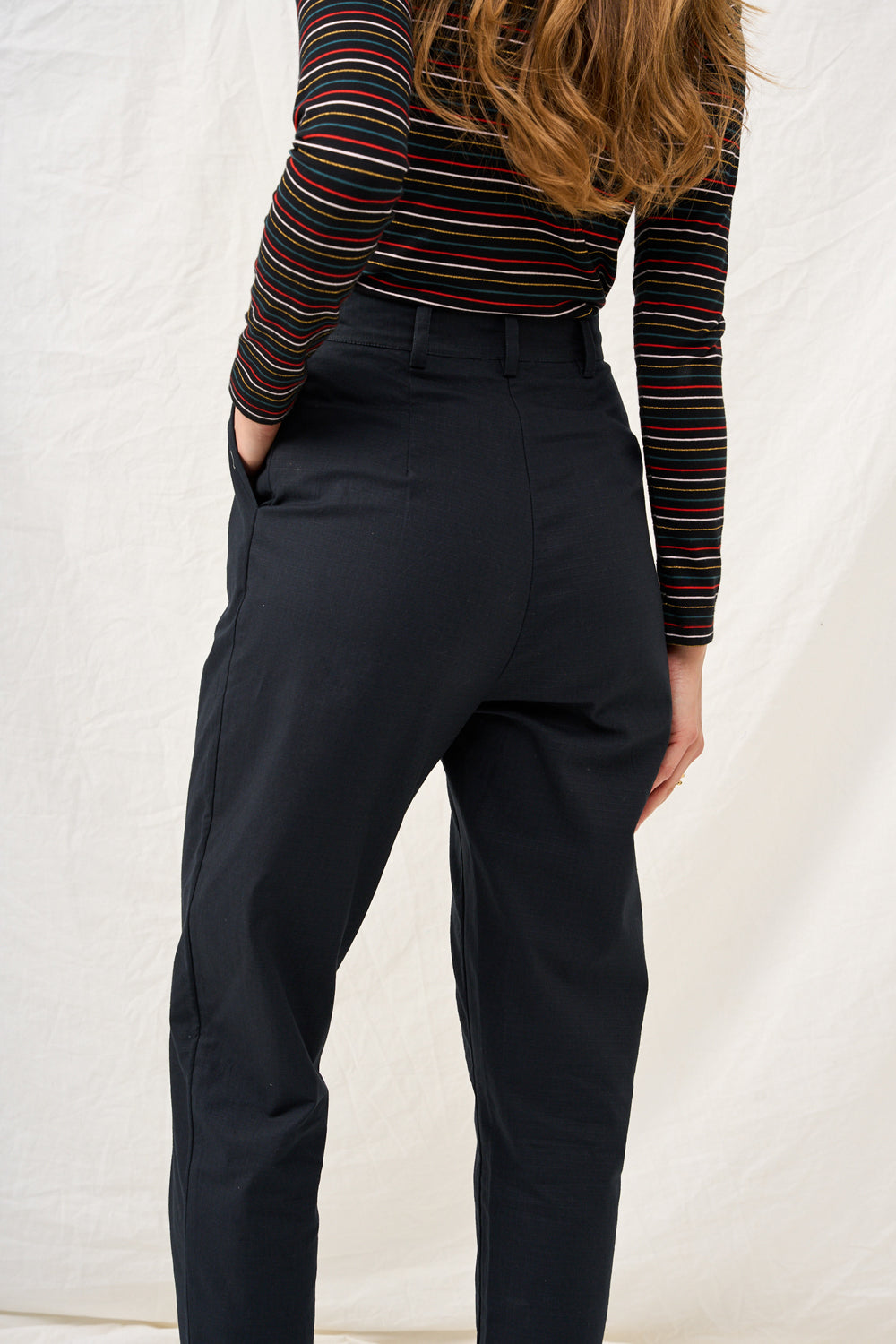 Giovana pants in navy color