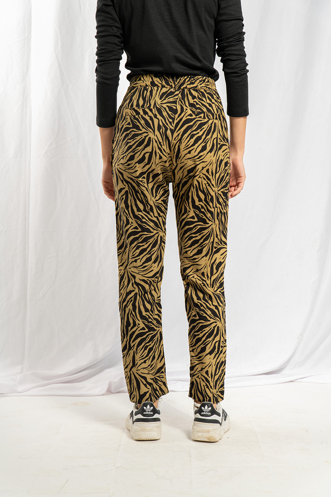 Lauren pants with friendship print