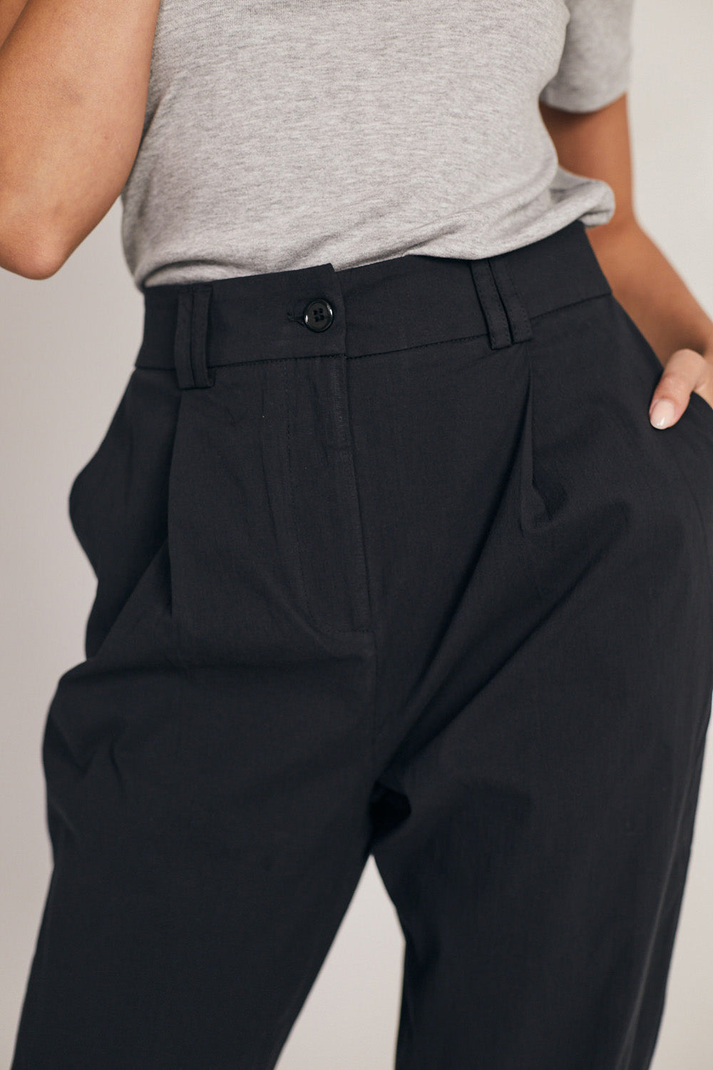 Giovanna pants in gray color