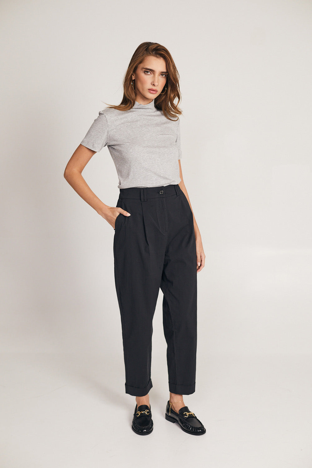 Giovanna pants in gray color