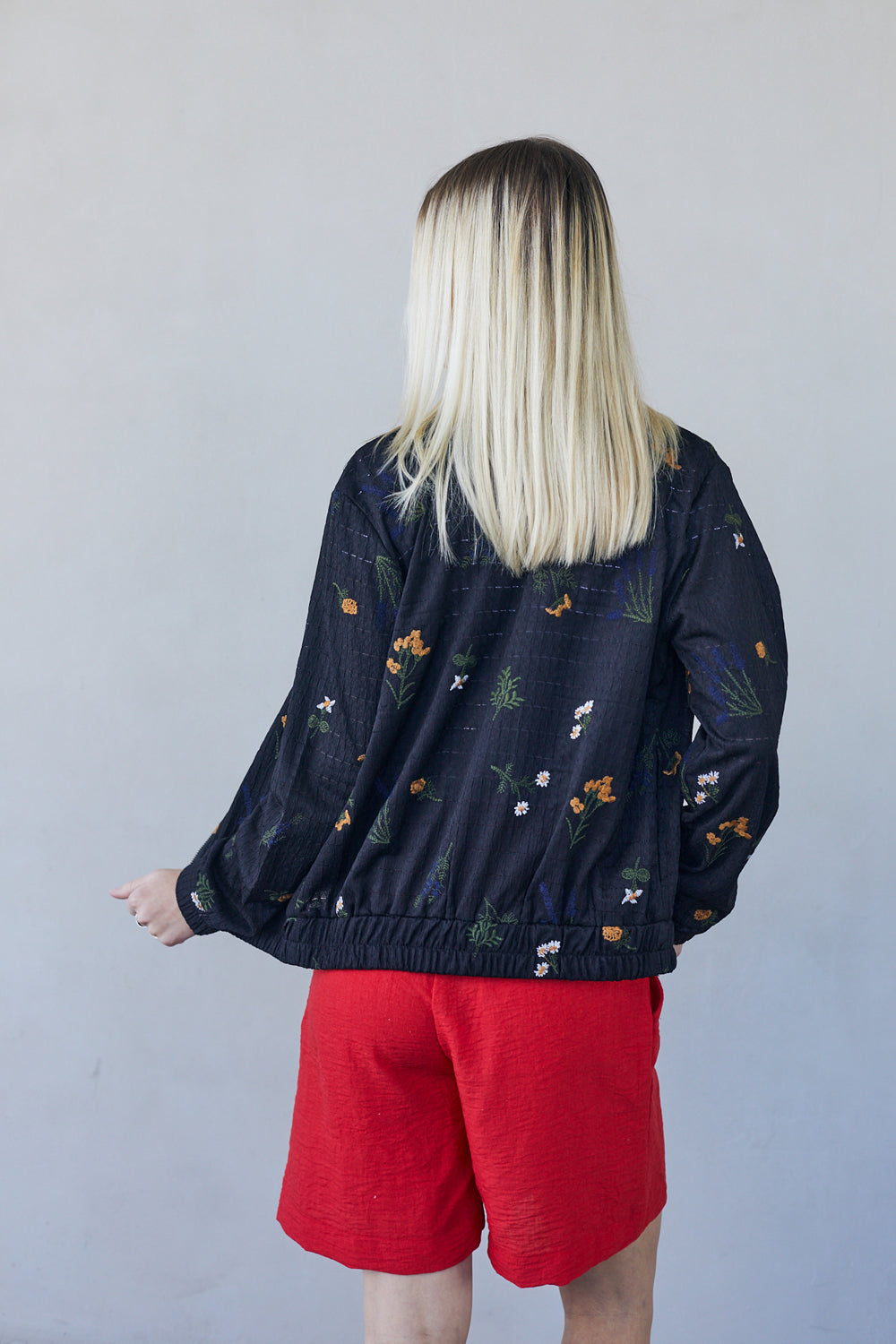 עליונית סוקי פרחים רקום