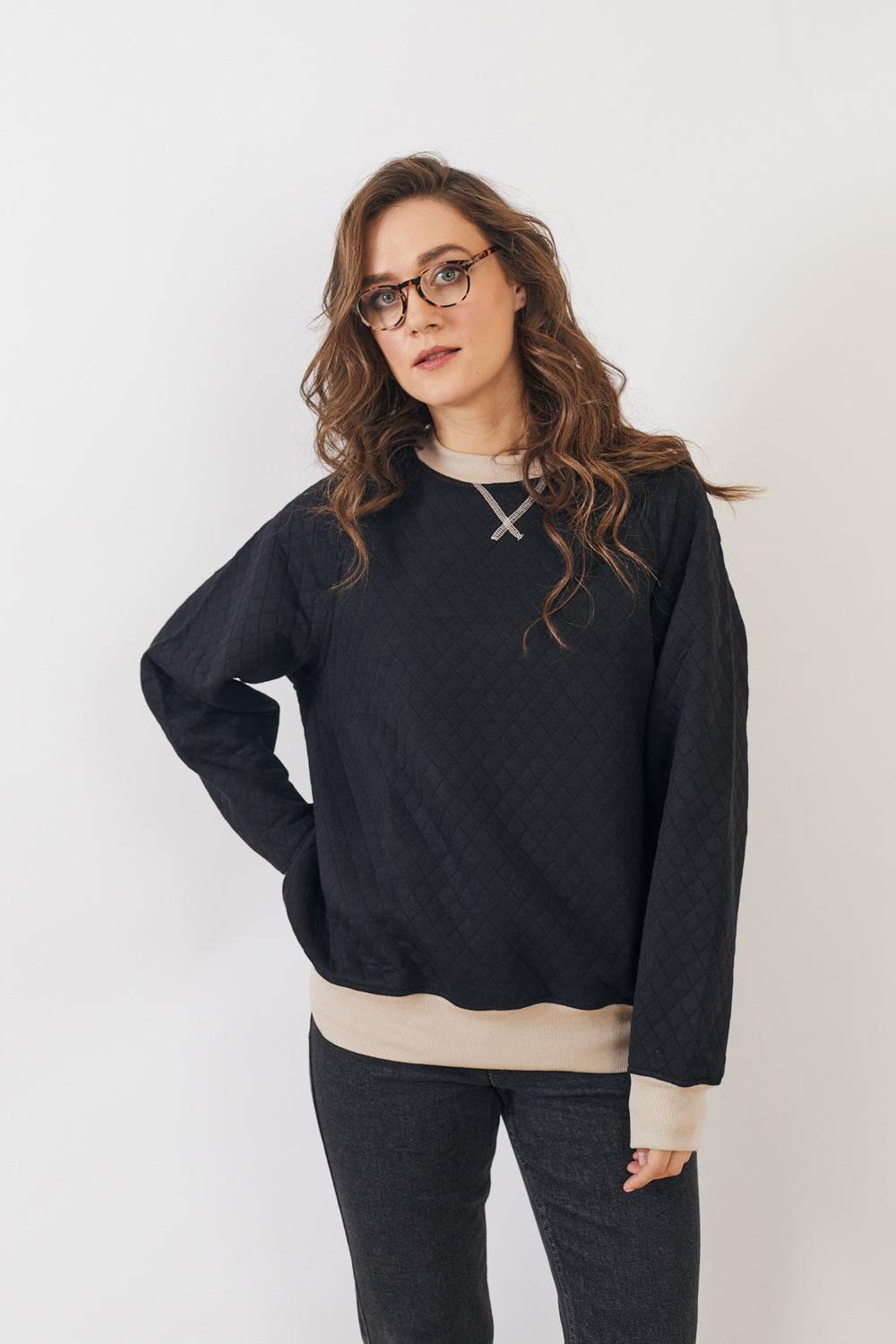 סווטשירט קווילט שחור