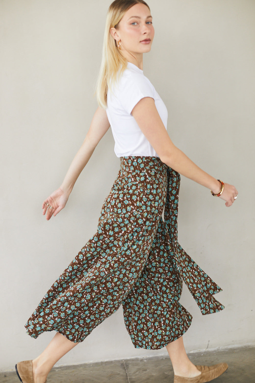 מכנסי חצאית