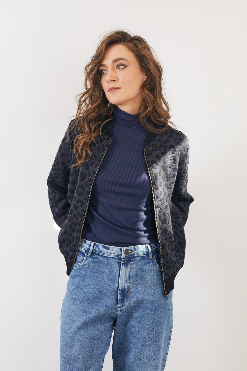 בומבר קווילט מנומר נייבי