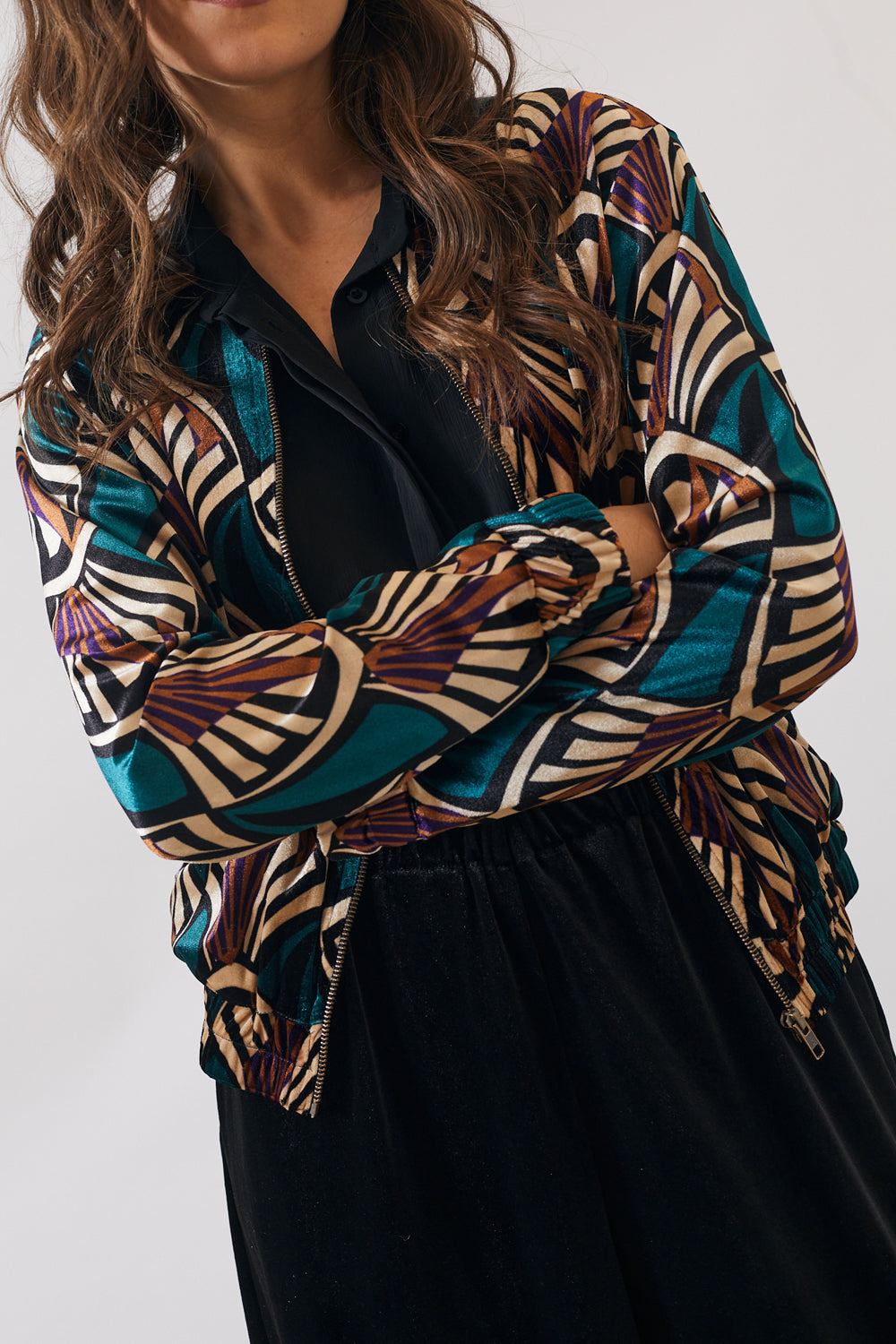 עליונית סוקי קטיפה ארט דקו