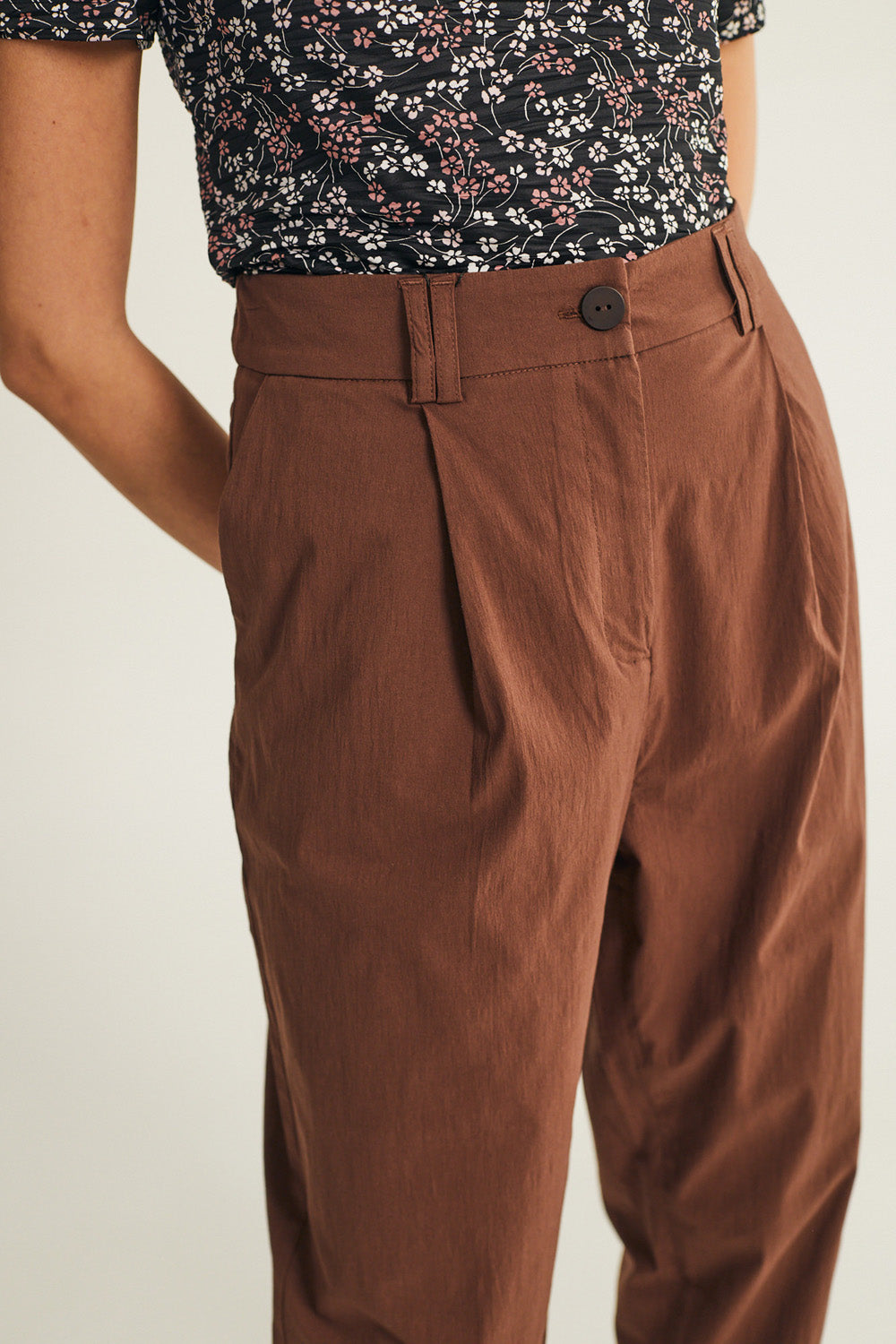 Giovanna pants in gray color