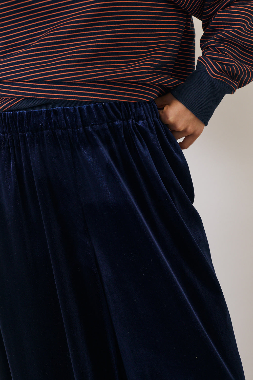 מכנסיים אוליביה קטיפה בצבע נייבי