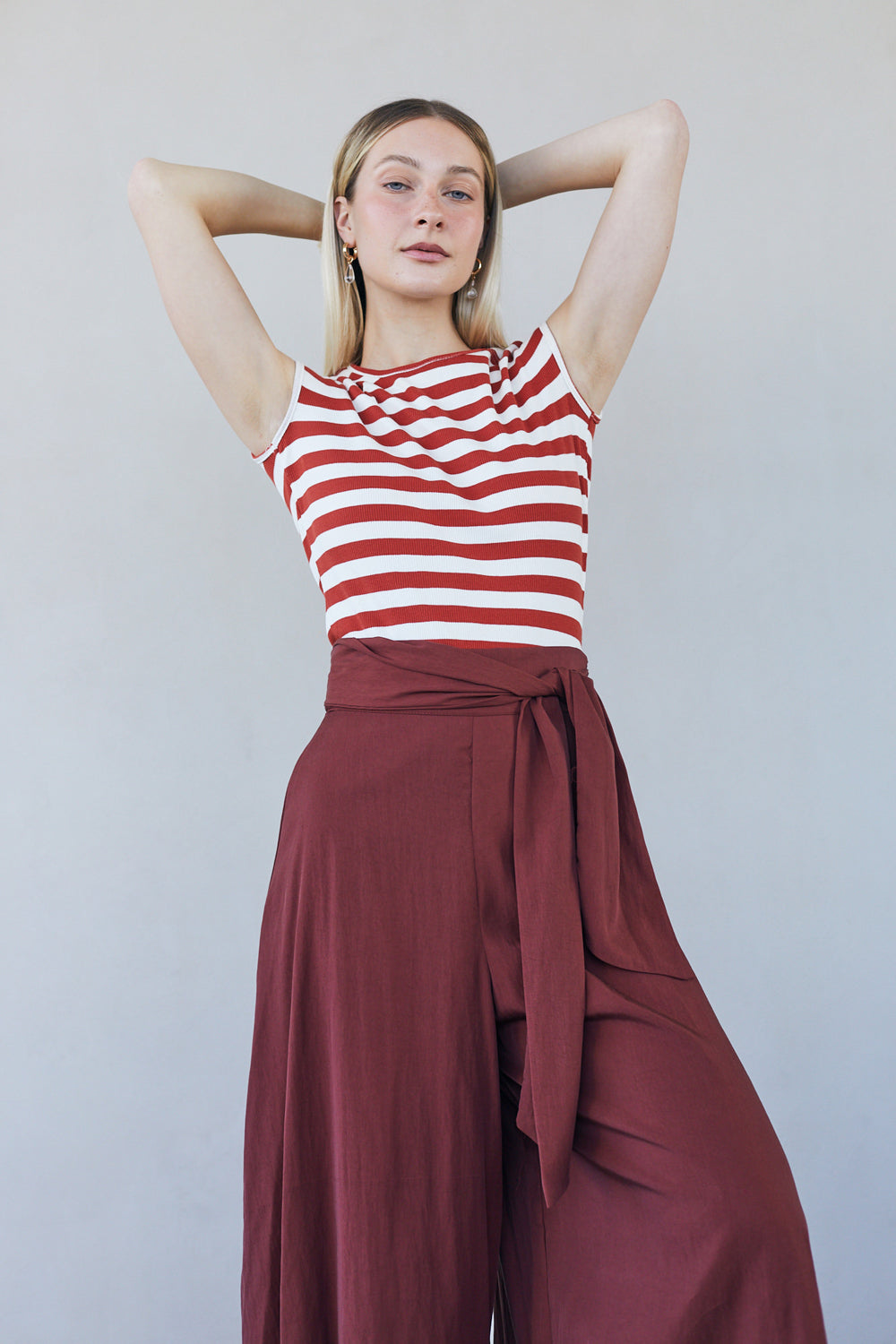 חולצת לטי פסים אדום לבן