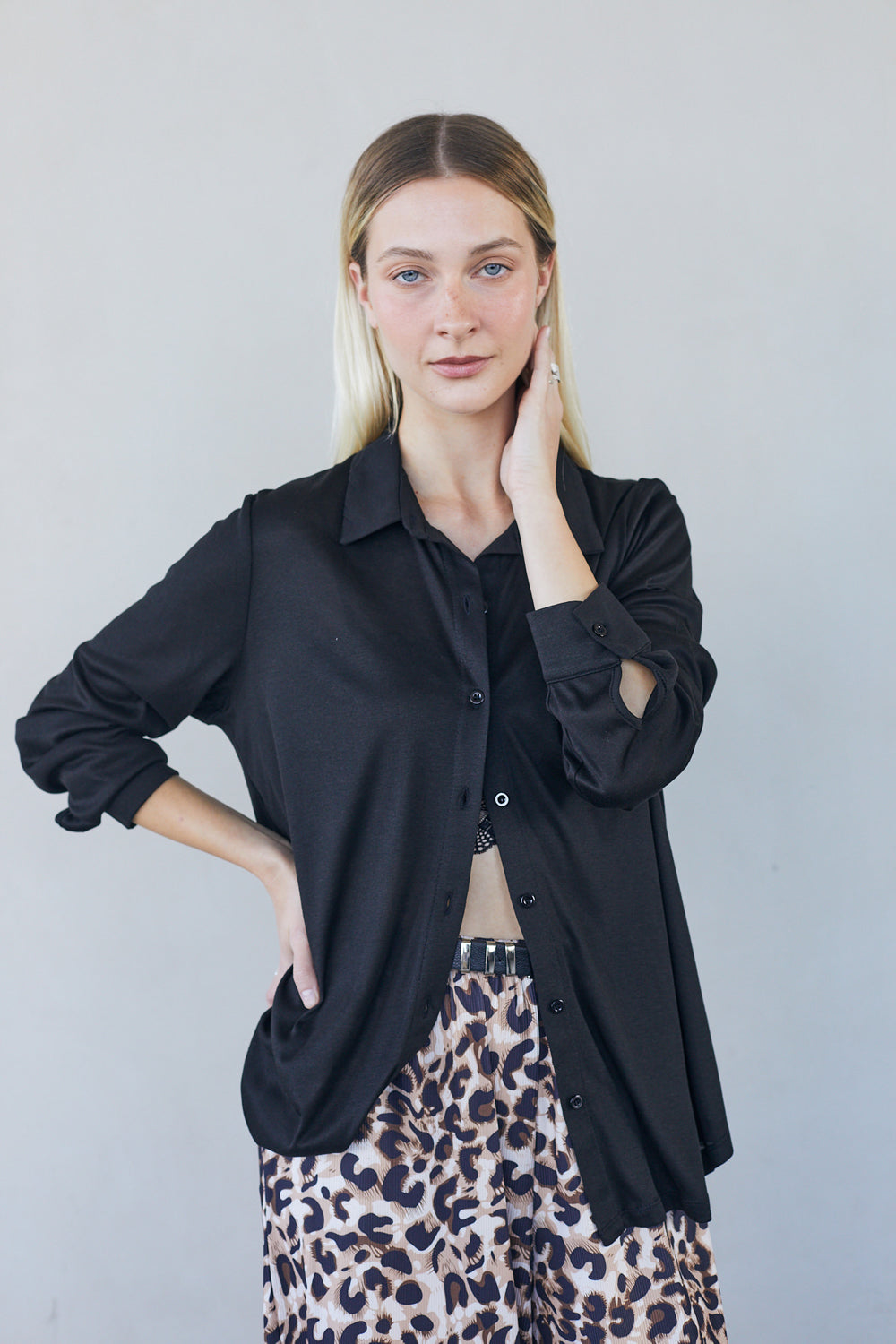 חולצת סריג מכופתרת