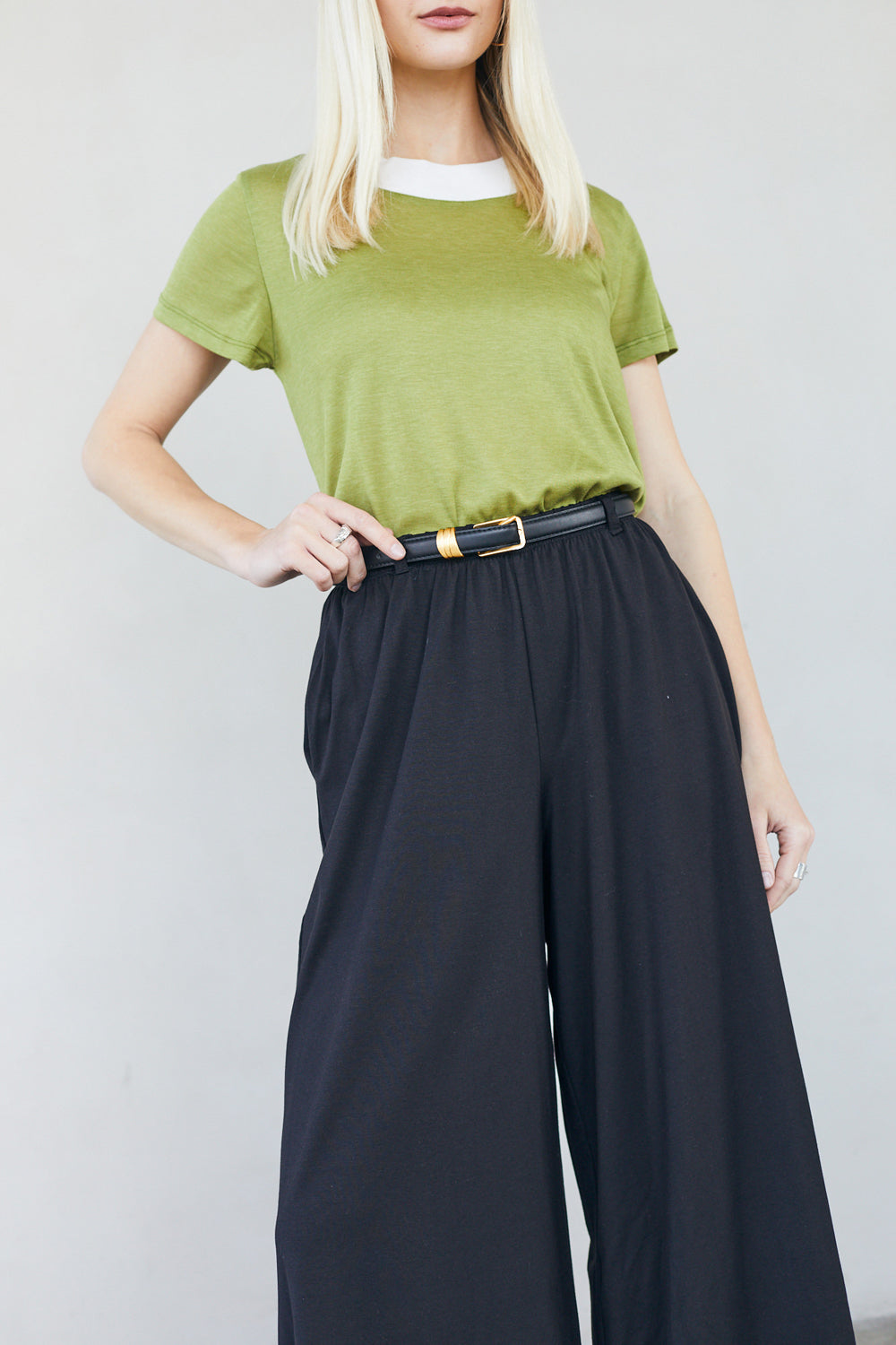 מכנסיים אוליביה מודל שחור