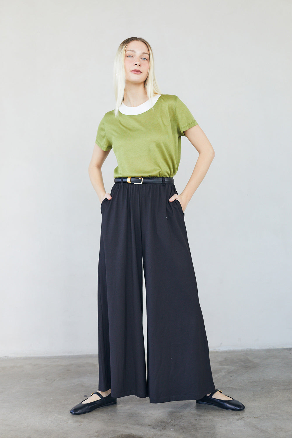 מכנסיים אוליביה מודל שחור