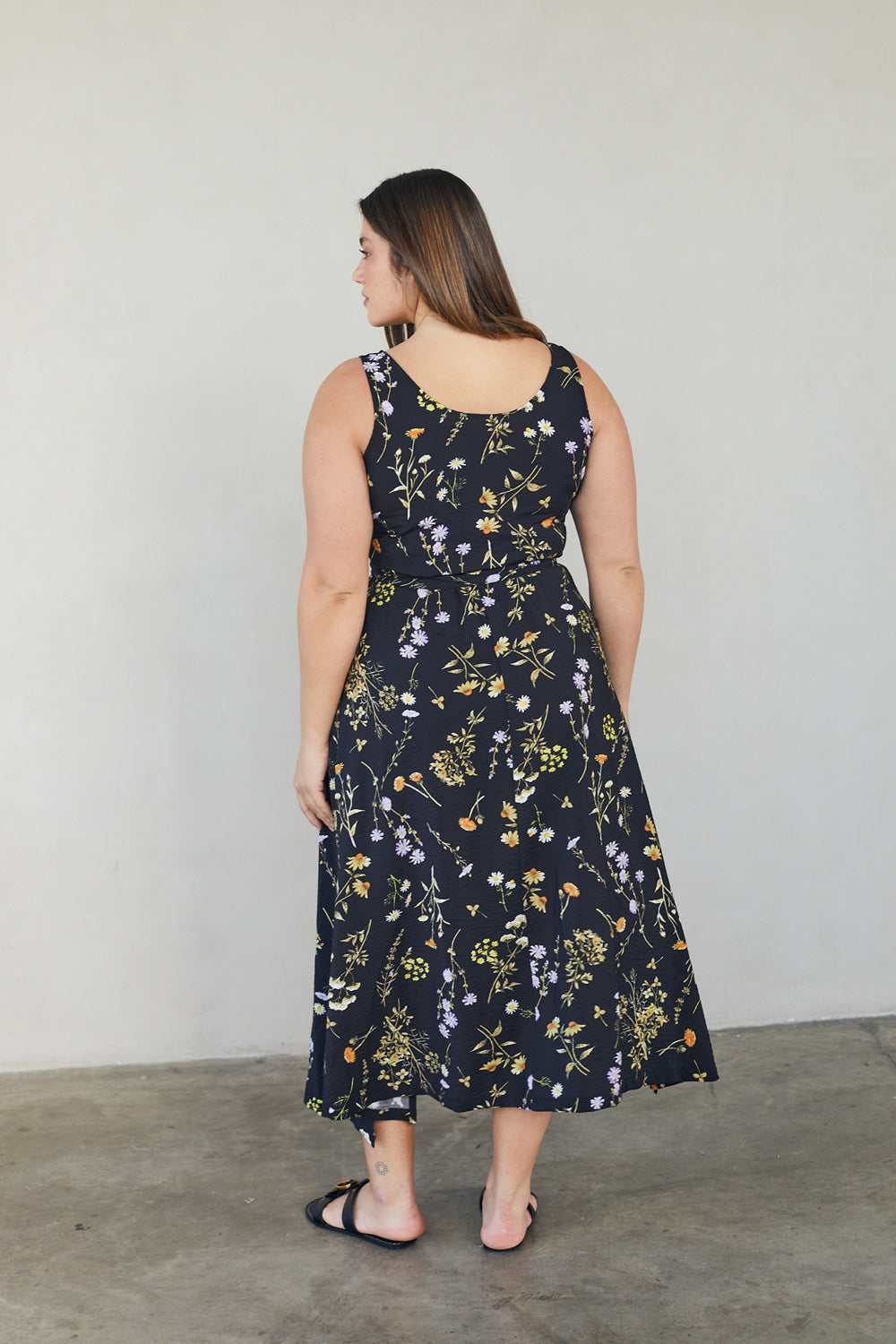 שמלת גרטה מקסי פרחונית שחורה