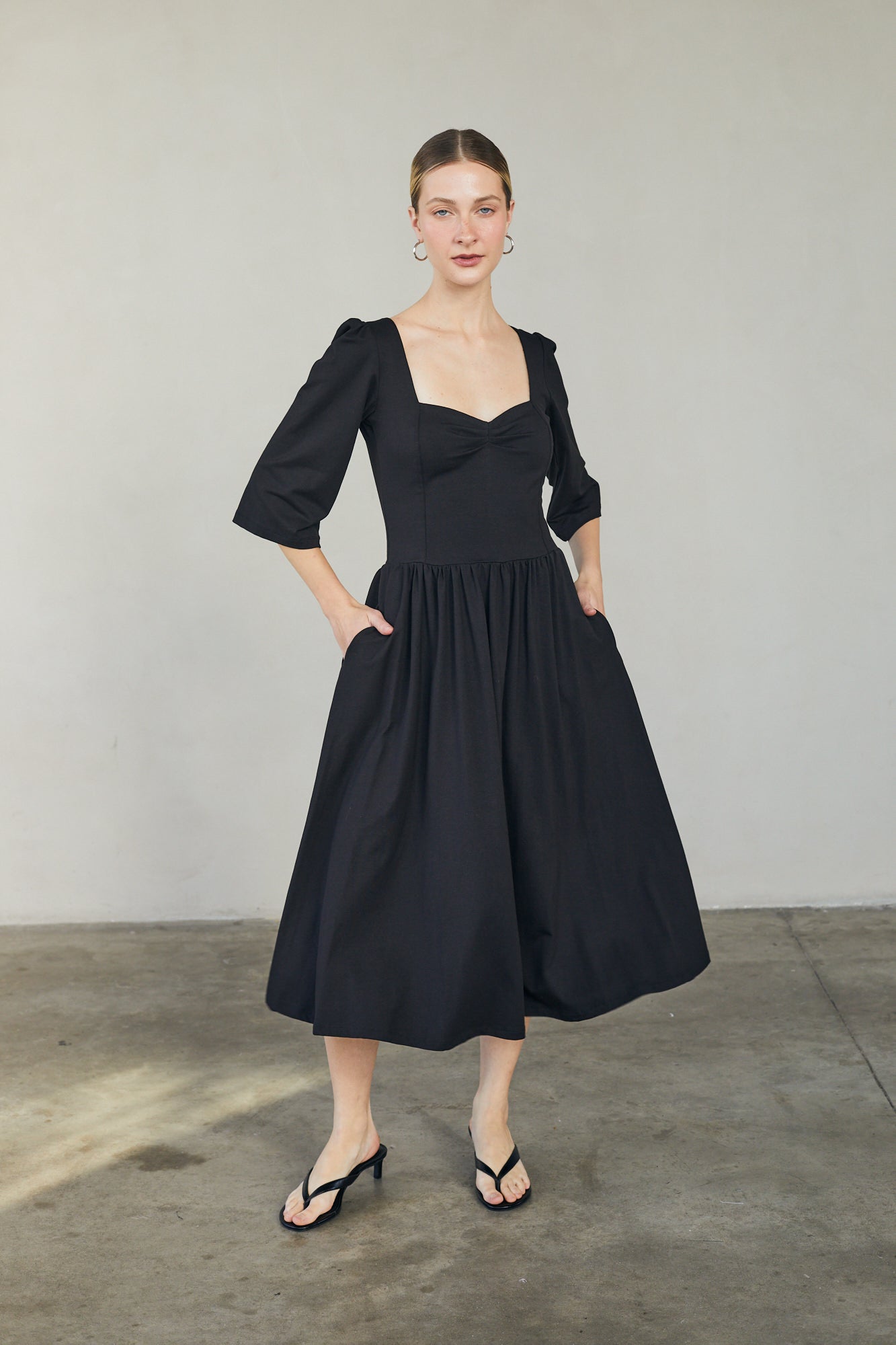 שמלת בלה שחורה - מהדורה מוגבלת