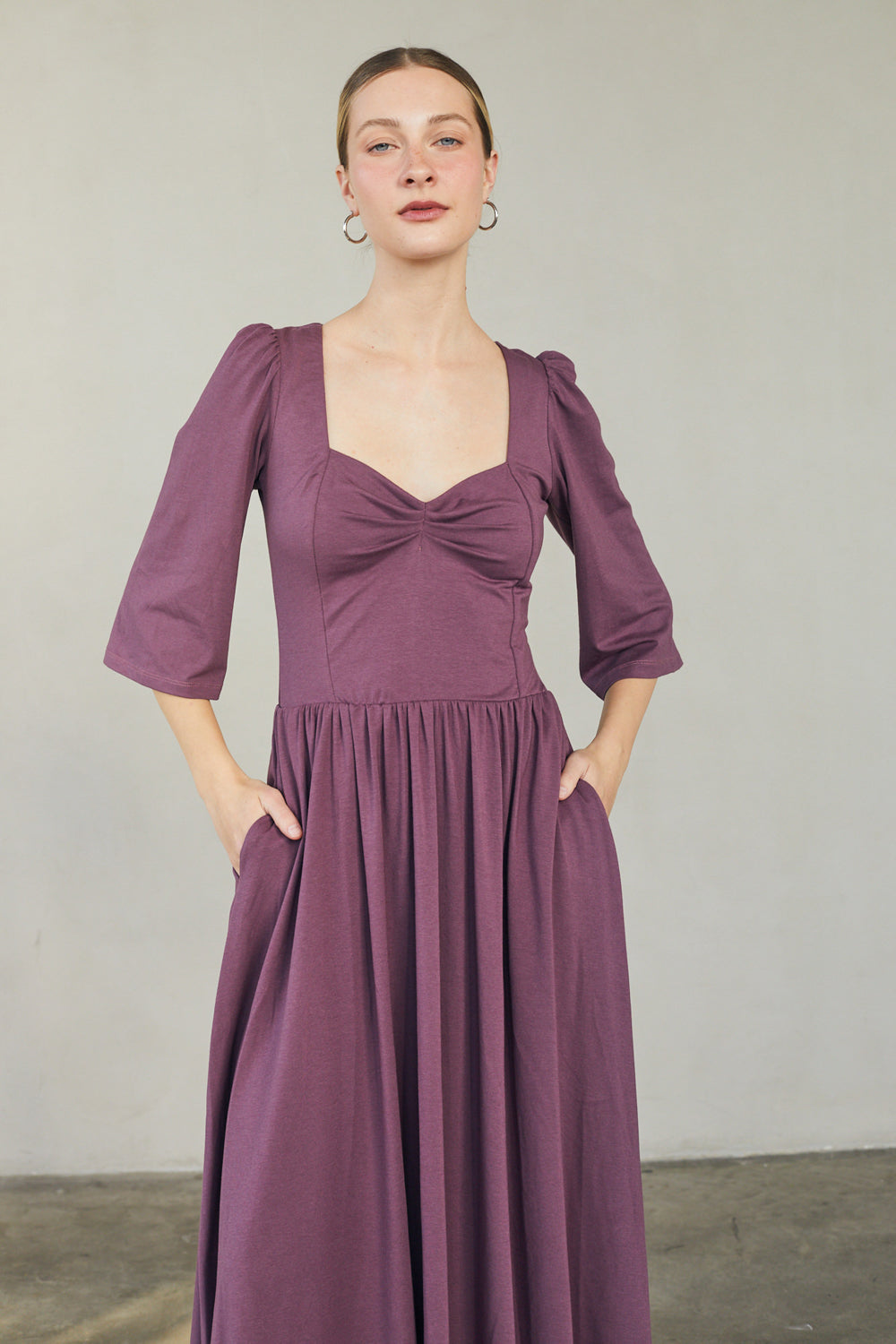 שמלת בלה בצבע סגול - מהדורה מוגבלת