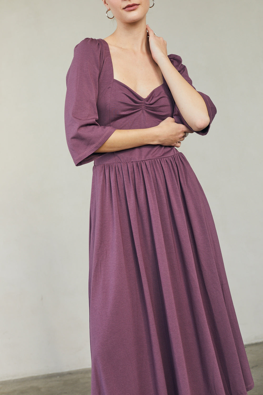 שמלת בלה בצבע סגול - מהדורה מוגבלת