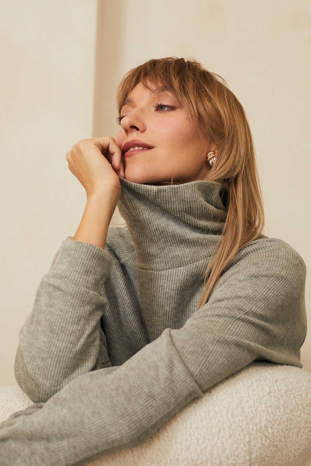 Melanie gray and white sweater 