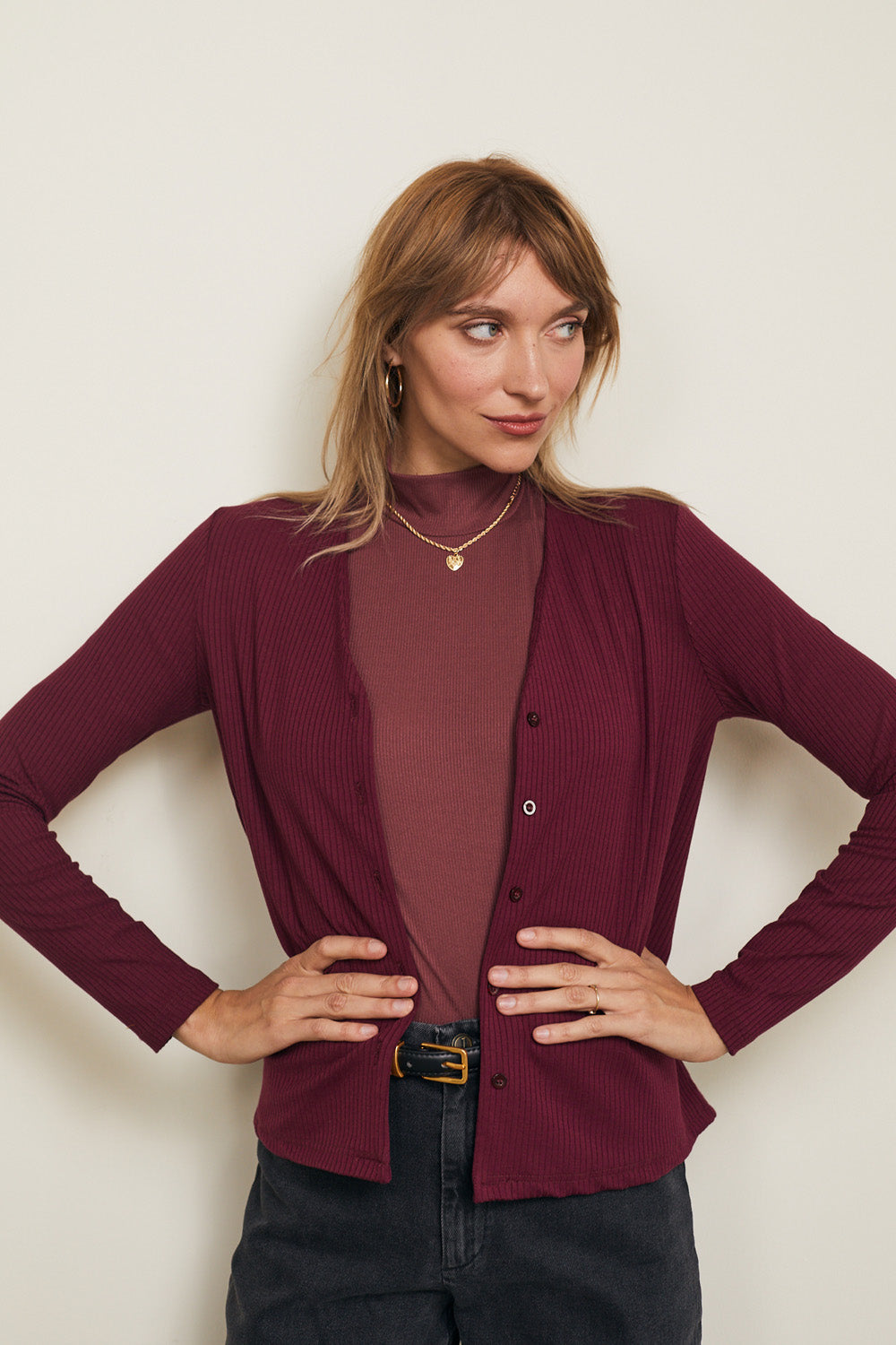 חולצת קרוליין בורדו