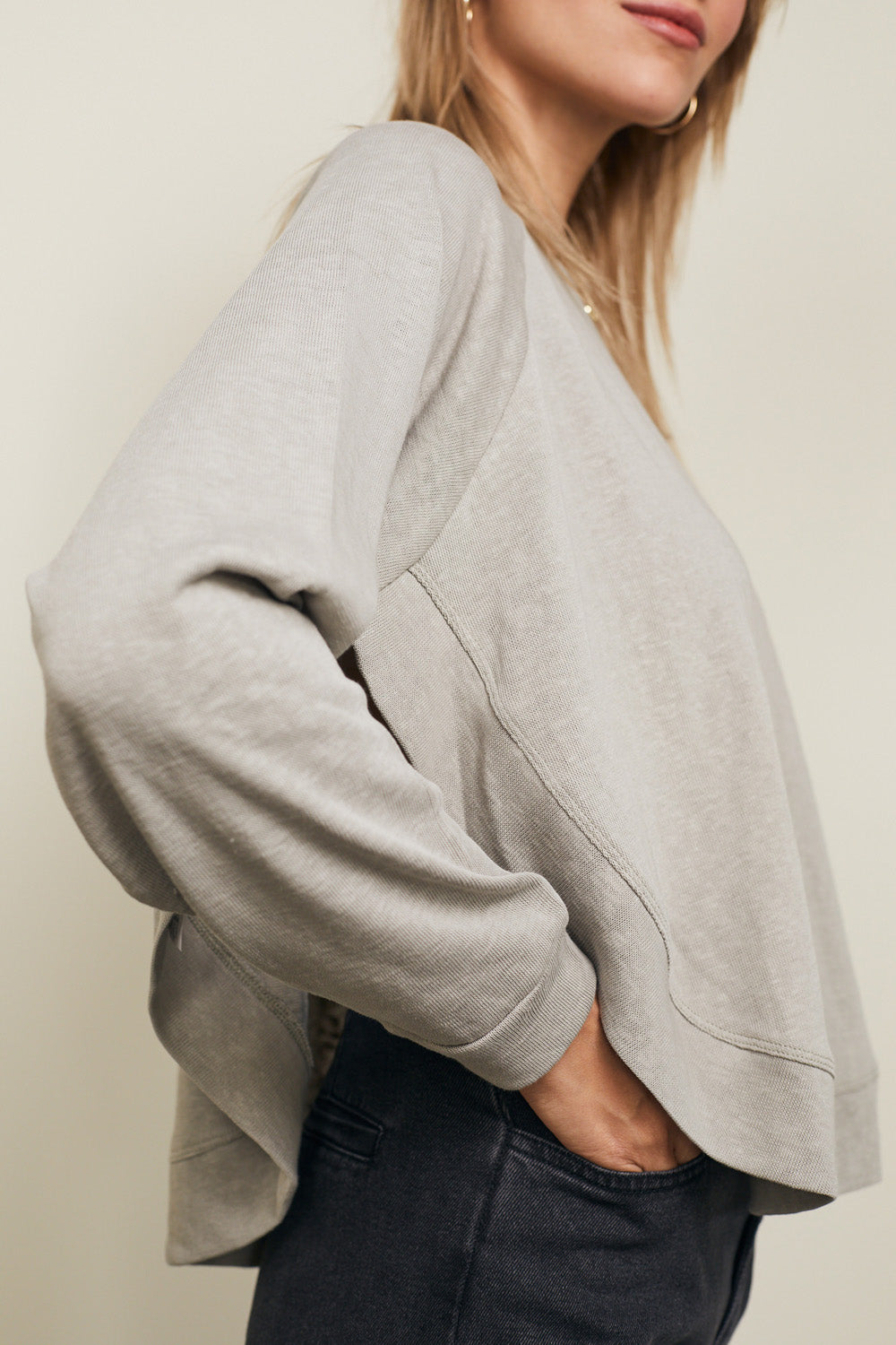 עליונית גבריאלה אפורה