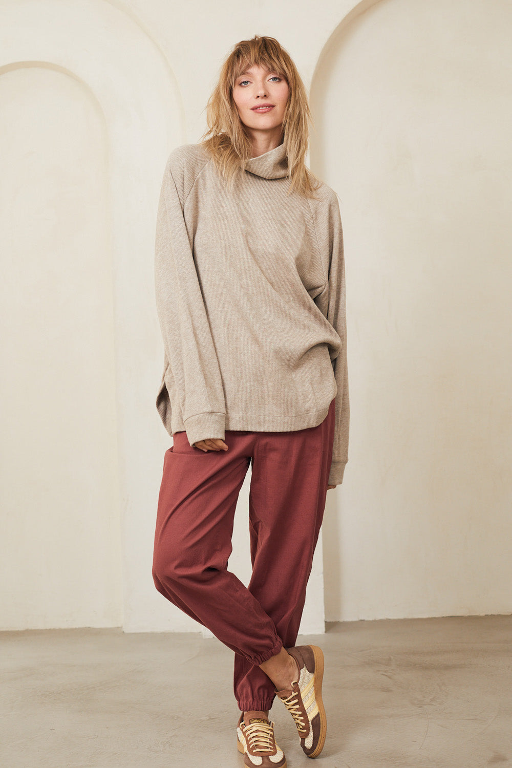 סוודר מלני חול