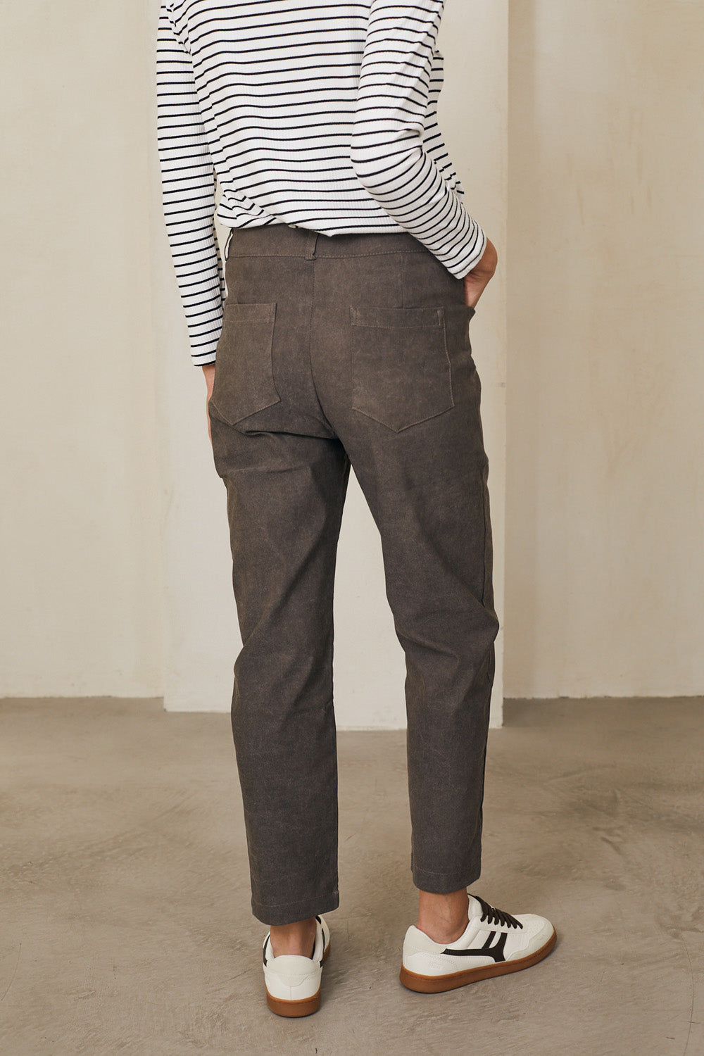 מכנסיים ריטה אפור וואש