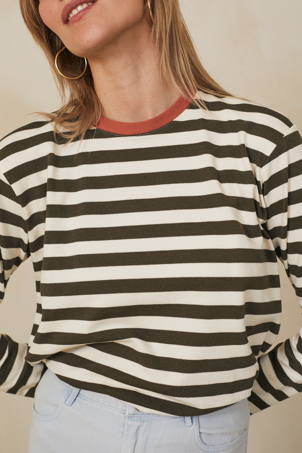 טי מושלמת ארוכה פסים זית / כתום