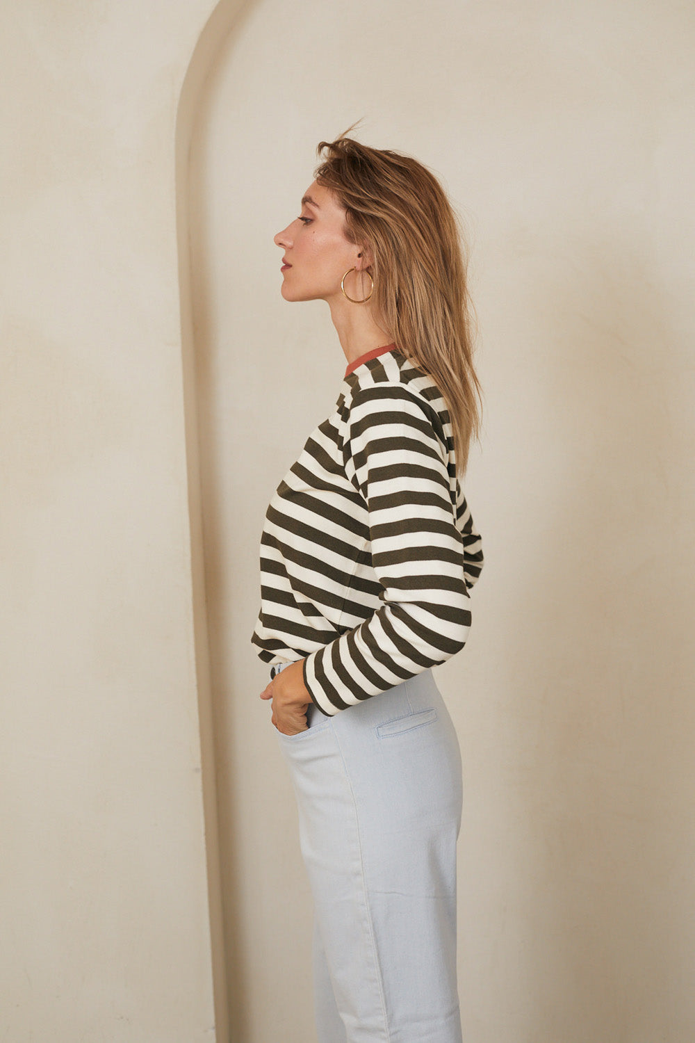 טי מושלמת ארוכה פסים זית / כתום