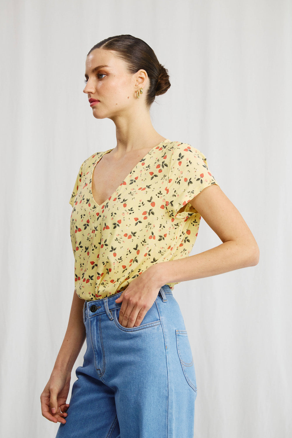Veronica shirt with navy dots 