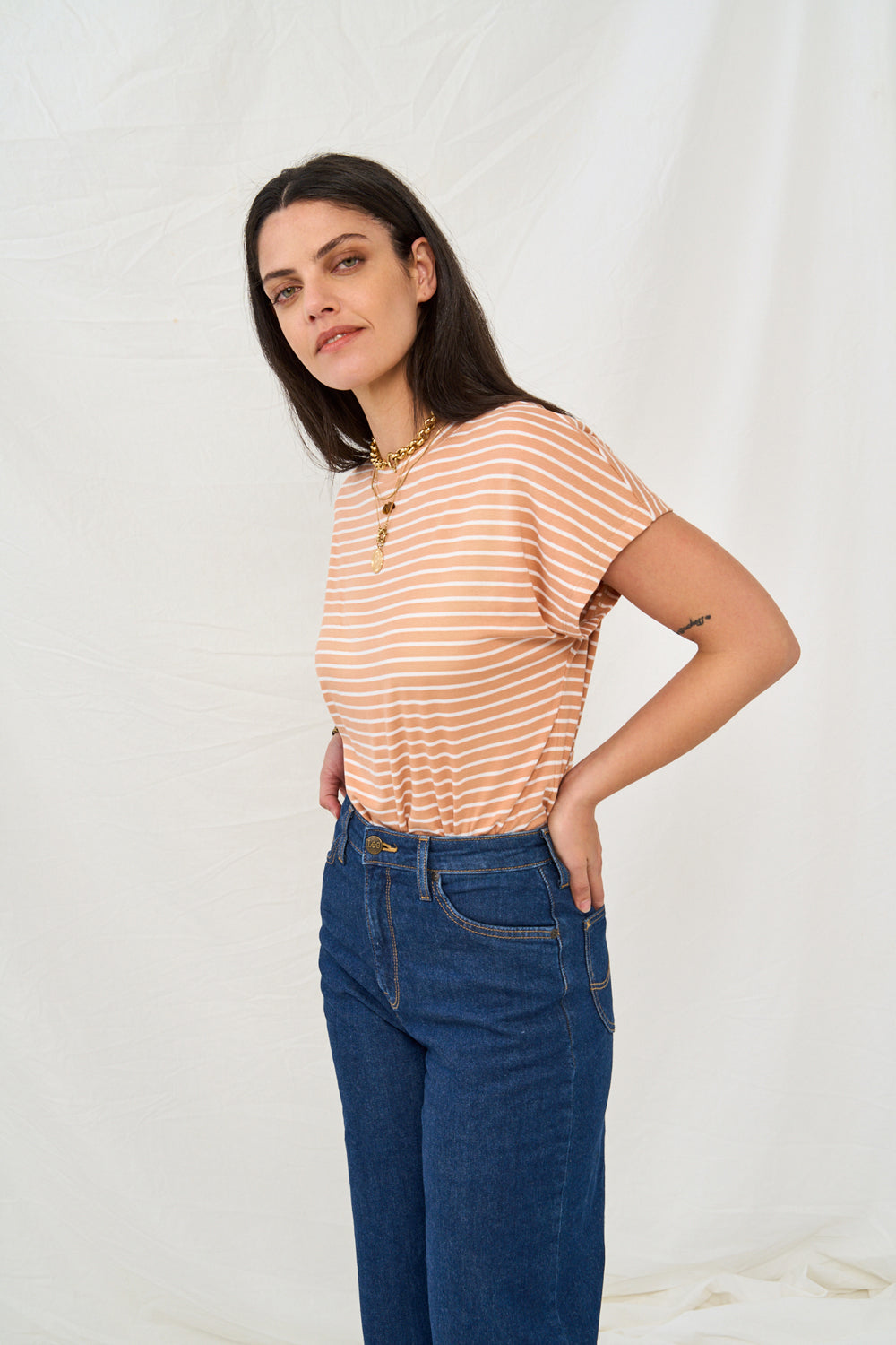 Alba t-shirt with peach stripes