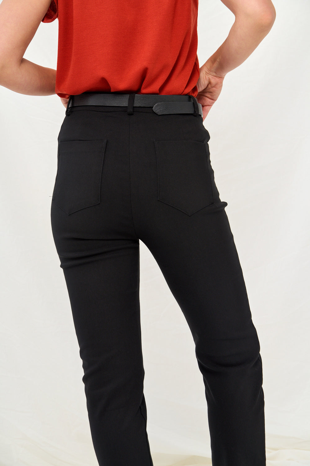 black rita pants