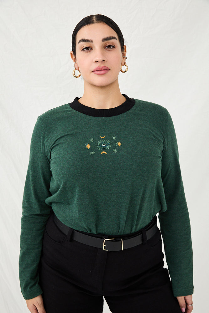 חולצת קרי ארוכה עם רקמה בצבע ירוק