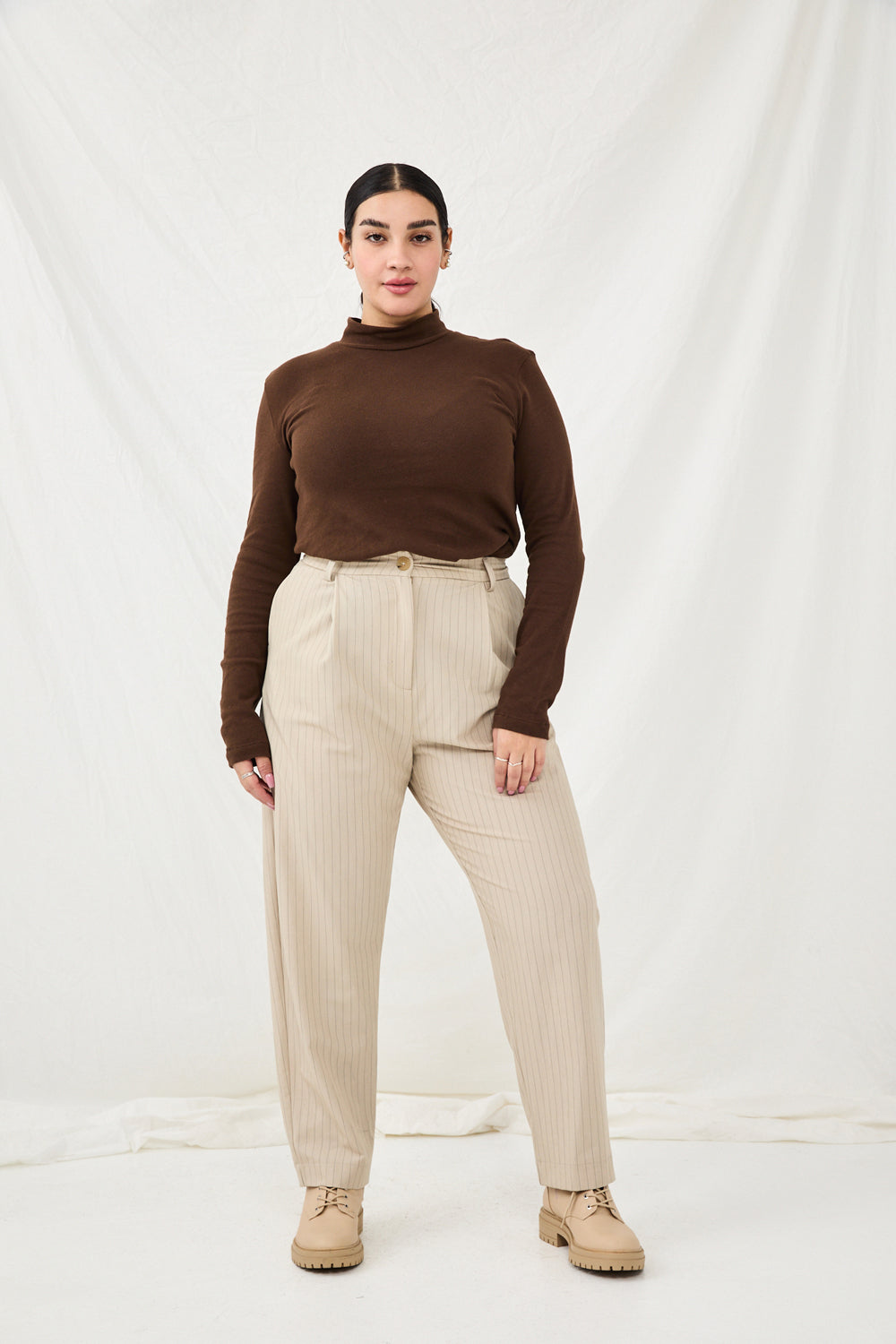 Antonia beige pants