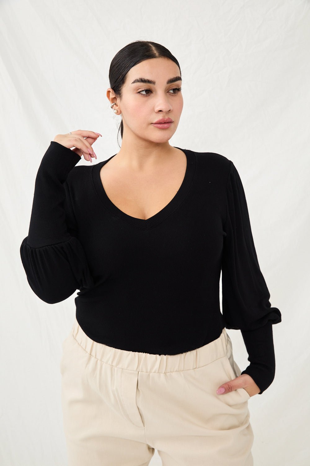 Black dorin knit