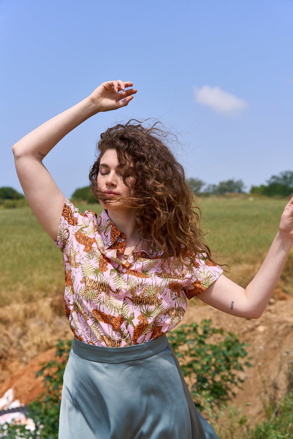 Sherry tiger print shirt 